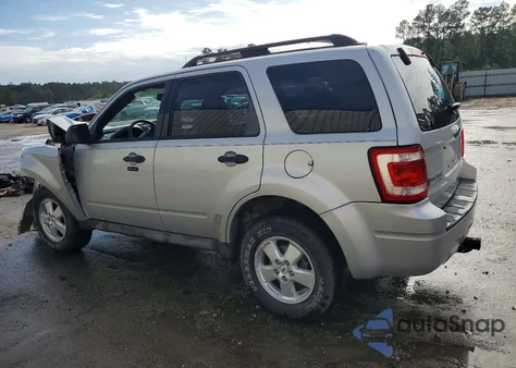2009 Ford Escape Xlt z USA, uszkodzony, nr VIN 1FMCU03719KA53765